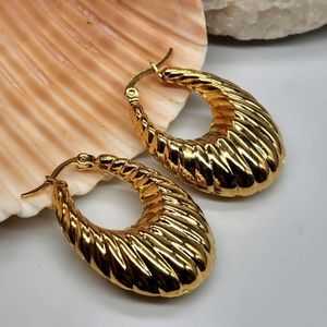 JARED Polished Shrimp Hoop 14K Gold Plated Lightweight Chunky Earrings